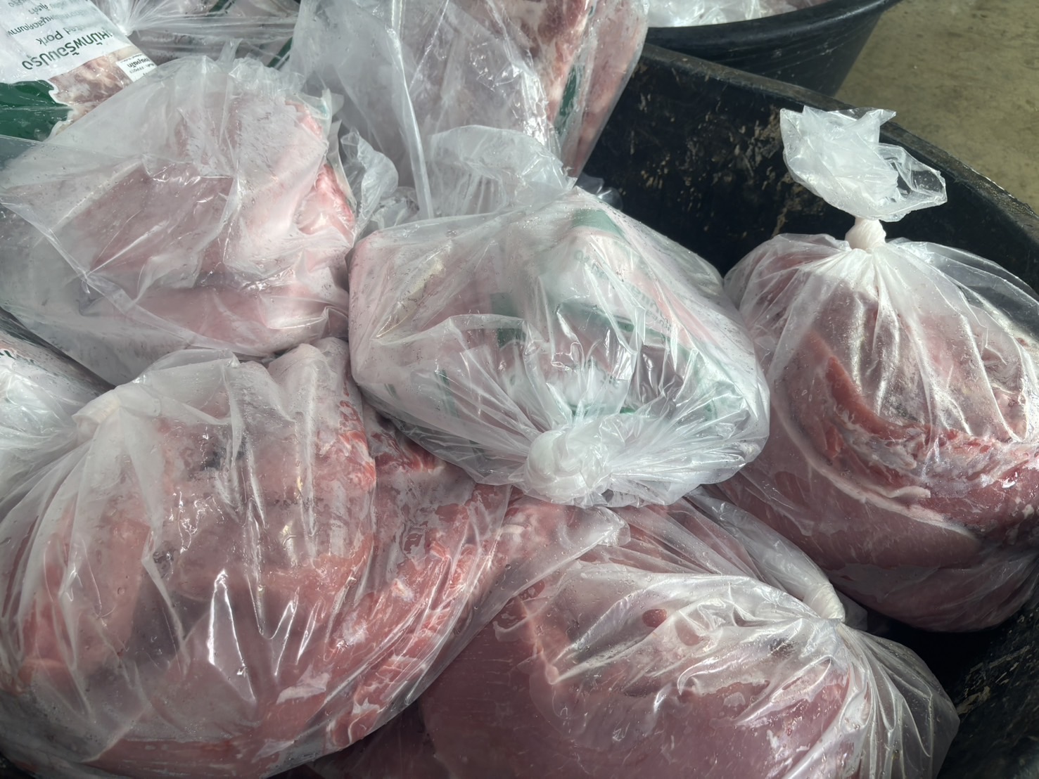 หมูสดบรรจุถุงพลาสติก ความสดใหม่
